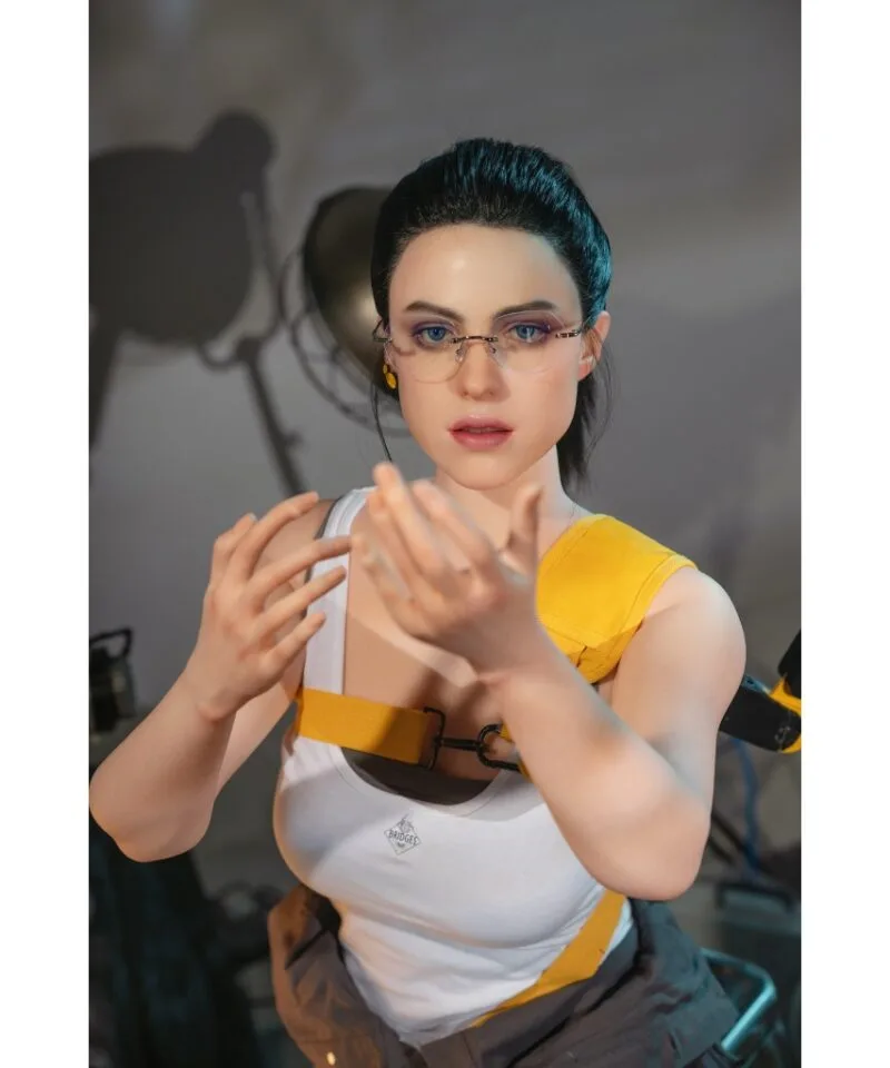 mama 168 01 1 death stranding game lady dolls 04