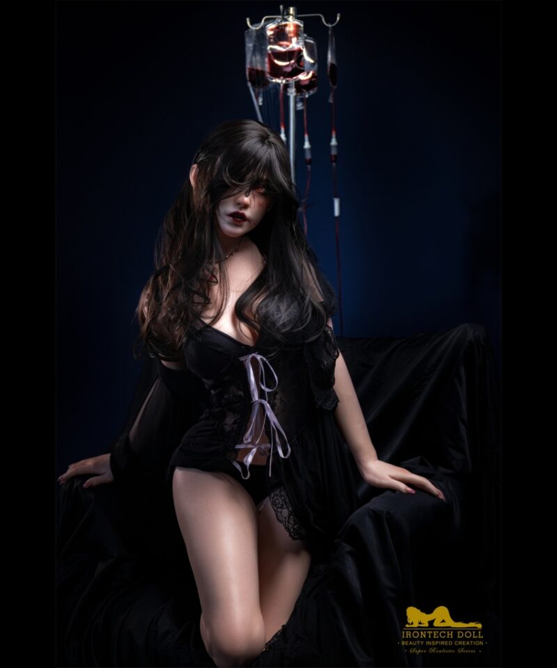 Alternative view of Silicone Doll Of Vampirella