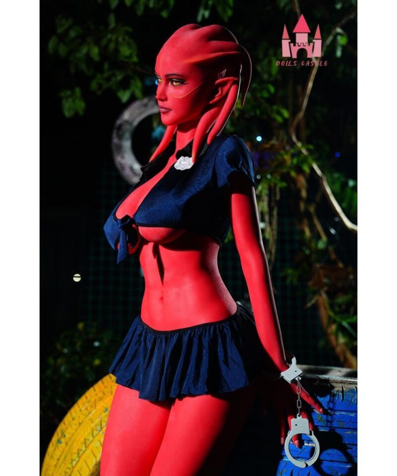 twilak 160 a9 alien dolls castle 01