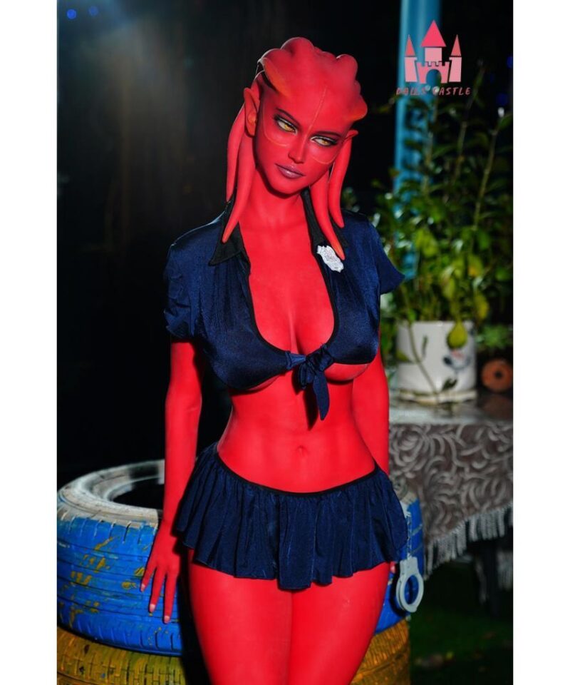 twilak 160 a9 alien dolls castle 02