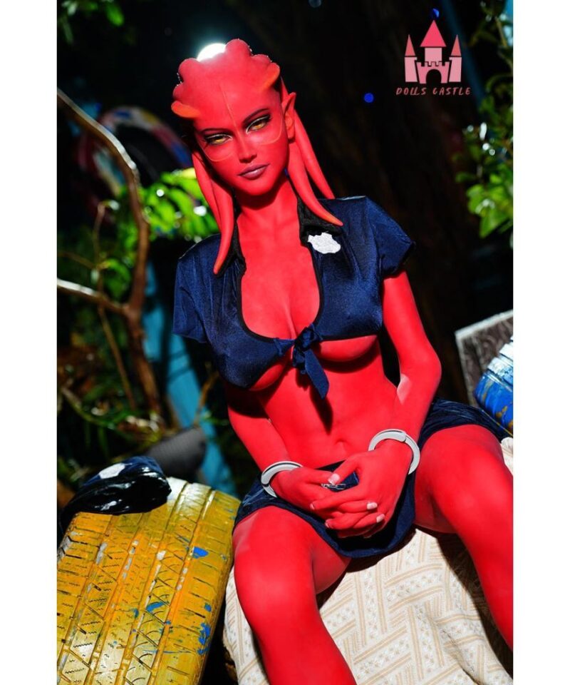 twilak 160 a9 alien dolls castle 07