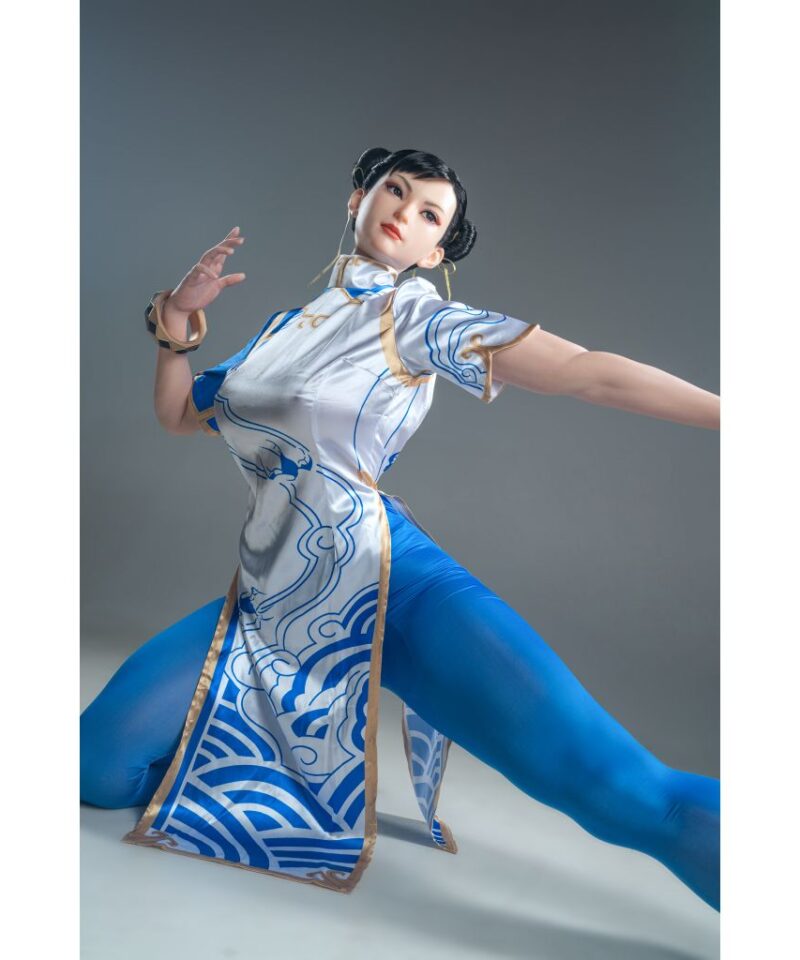 Alternative view of Silicon Doll Of Chun-Li